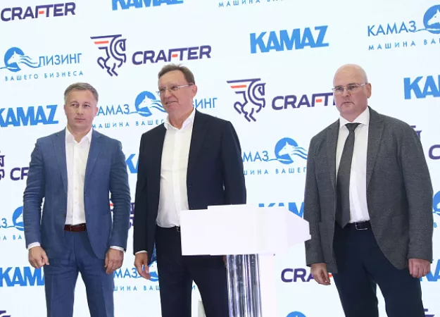 «КАМАЗ» передаст ГК «КРАФТЕР» в лизинг 1400 КАМАЗов