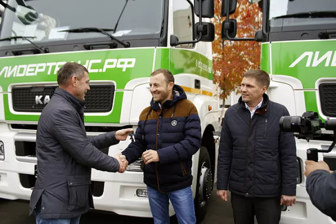 Автомобили КАМАЗ-5490 NEO для «Лидер Транс»