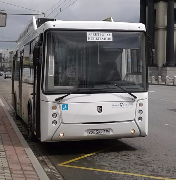 Электробус КАМАЗ на улицах Москвы