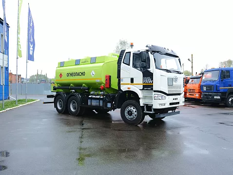  Автотопливозаправщик Chameleon-15 на шасси FAW J6 CA3250