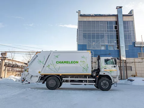Мусоровоз с задней загрузкой Chameleon МТБ-16. На шасси КАМАЗ-53605.