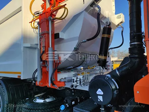 Мусоровоз МБ-18 на шасси КАМАЗ-53605