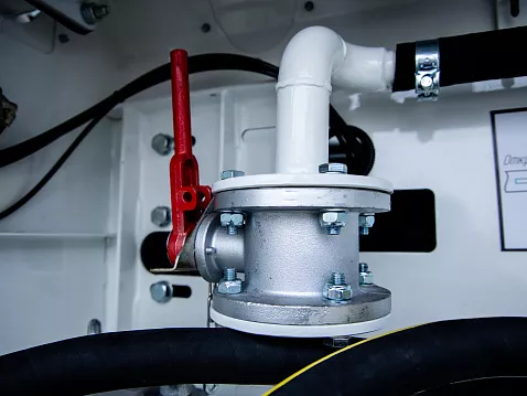 Автотопливозаправщик (АТЗ) CHAMELEON-17 на шасси МАЗ-6312