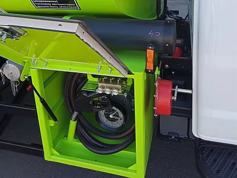 Автотопливозаправщик CHAMELEON-5.2-2 на шасси ГАЗ-С41R13