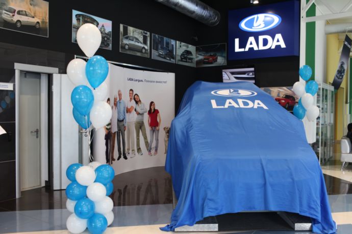 LADA Largus -  !